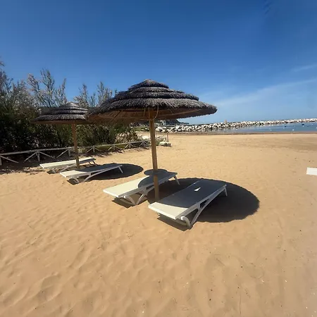 Marina Boutique Hotel *